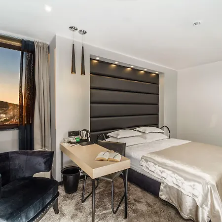 The View Luxury Bed & Breakfast 4*