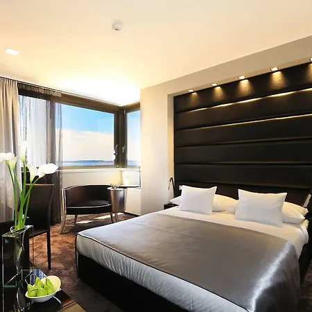 The View Luxury 4* Split