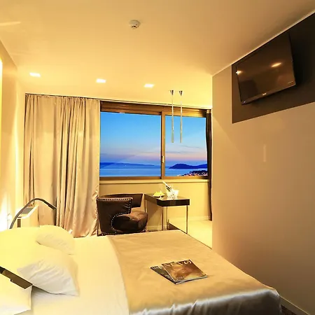 The View Luxury Split