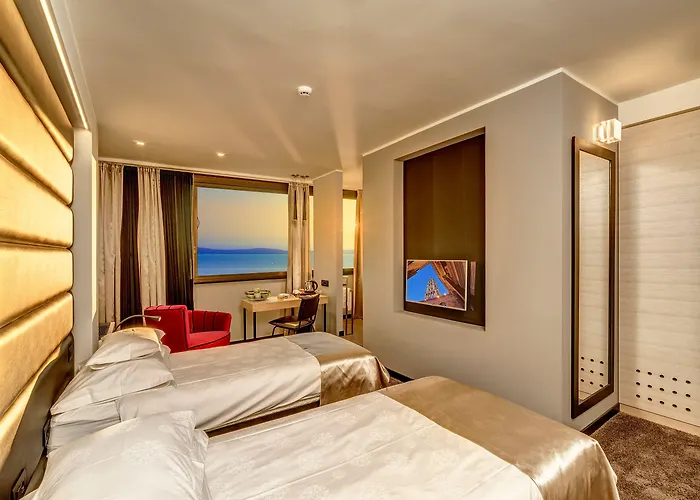 The View Luxury 4* Split