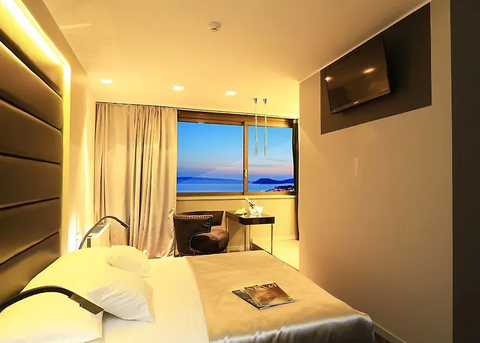 The View Luxury Split