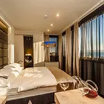 The View Luxury
