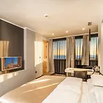 The View Luxury Frühstückspension 4*