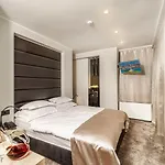 The View Luxury 4*