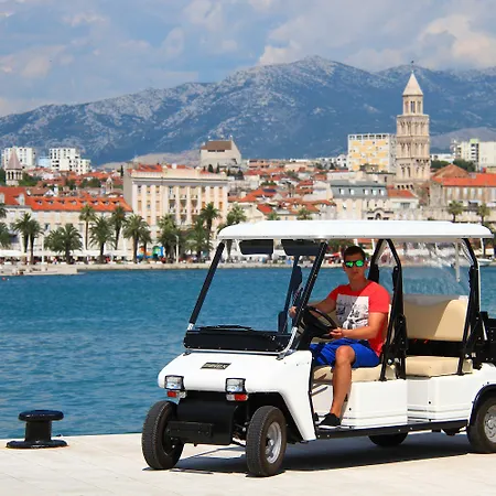 ザ ビュー ラグジュアリー ルームス