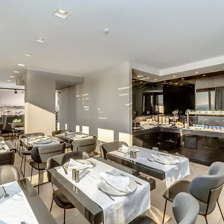 ザ ビュー ラグジュアリー ルームス