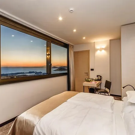 The View Luxury