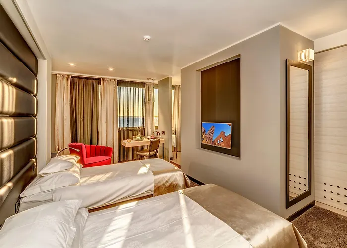 The View Luxury 4* Сплит