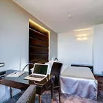 The View Luxury 4*