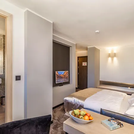 The View Luxury Bed and Breakfast 4*