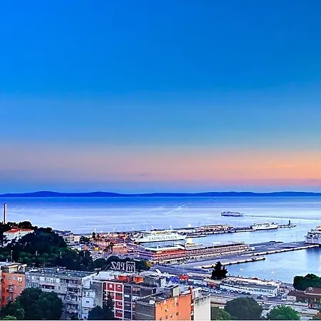 Oda ve Kahvaltı The View Luxury 4*
