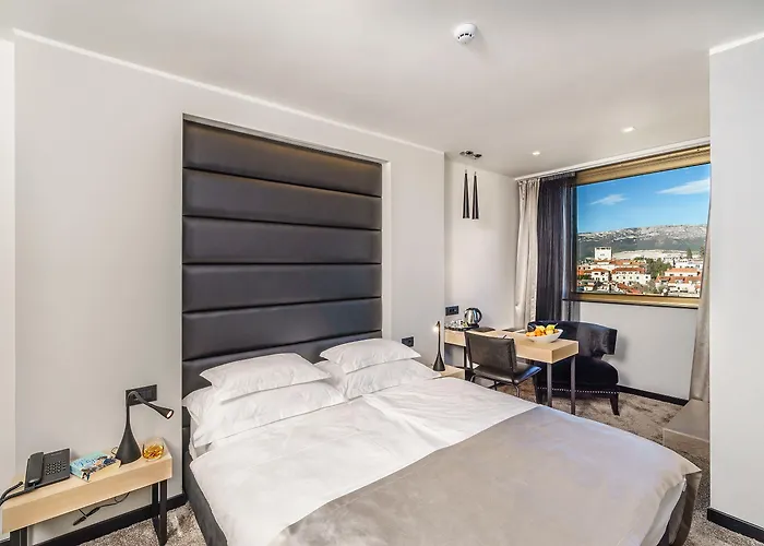 B&B 뷰 럭셔리 룸스 스플리트