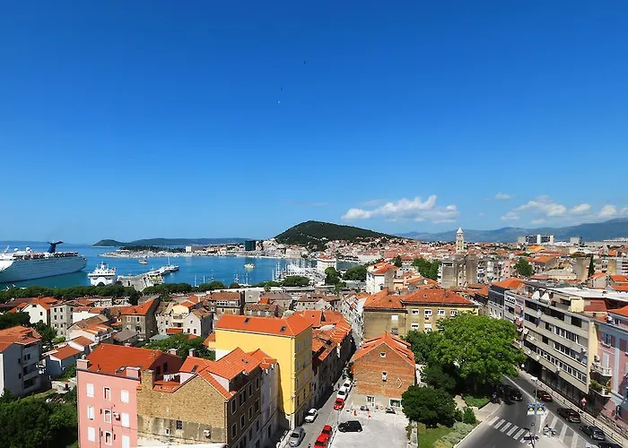 뷰 럭셔리 룸스