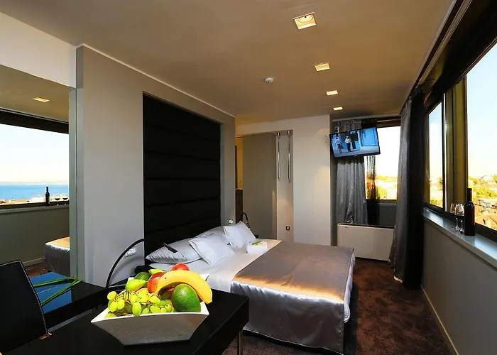 The View Luxury 4* Split