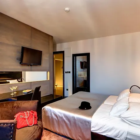 The View Luxury 4*