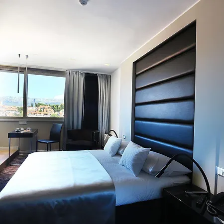 The View Luxury Bed & Breakfast 4*